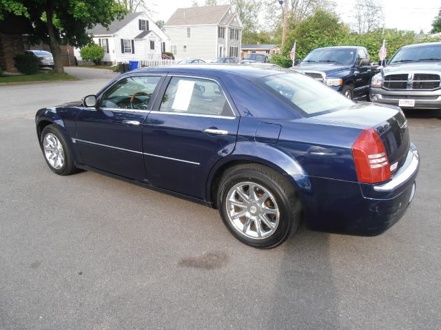 Chrysler 300C 2006 photo 10