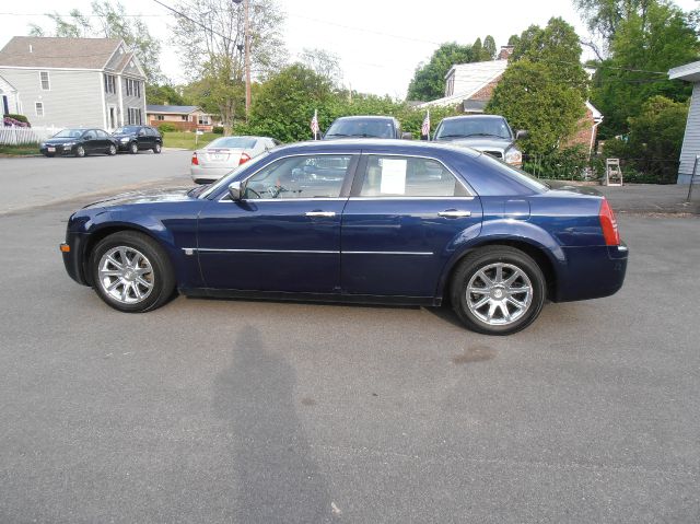 Chrysler 300C 2006 photo 11