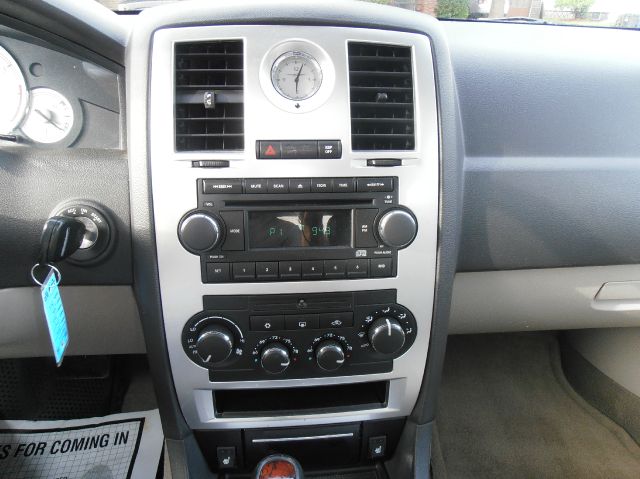 Chrysler 300C 2006 photo 4