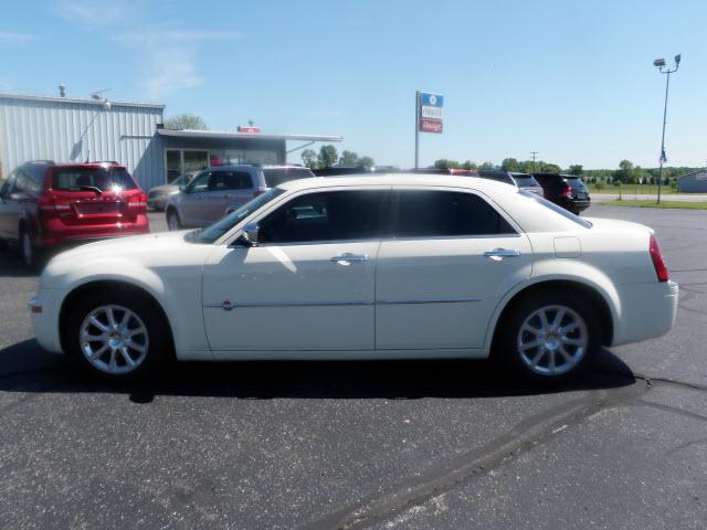 Chrysler 300C 2006 photo 1