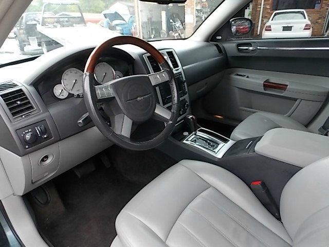 Chrysler 300C 2006 photo 4