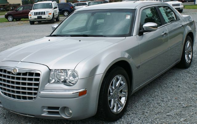 Chrysler 300C Regular Cab Sedan