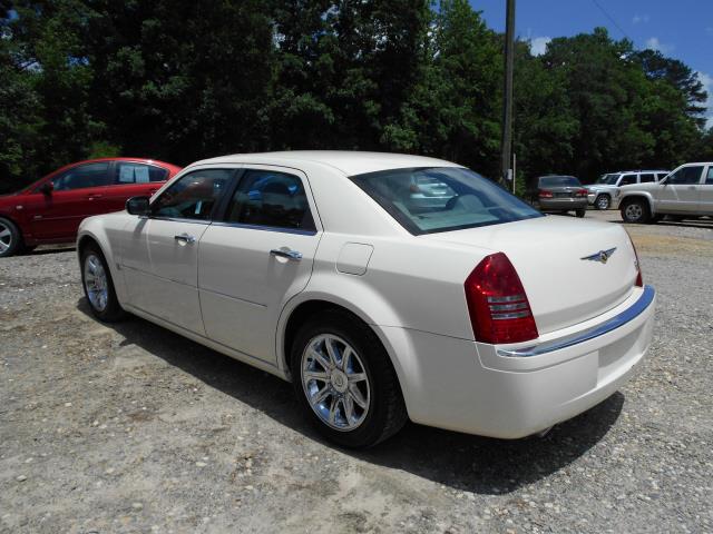 Chrysler 300C 2006 photo 1