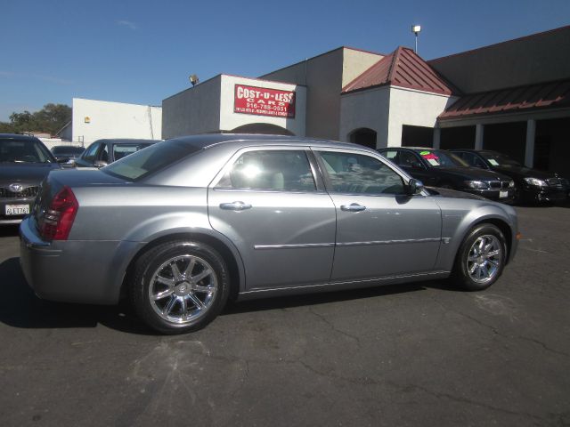 Chrysler 300C 2006 photo 4