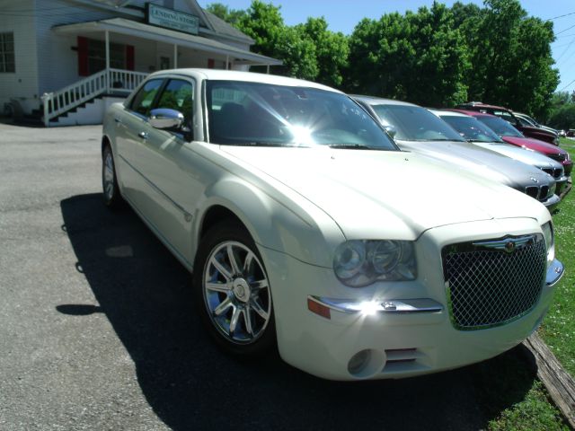 Chrysler 300C 2006 photo 2