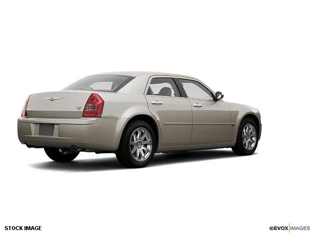 Chrysler 300C 2006 photo 4