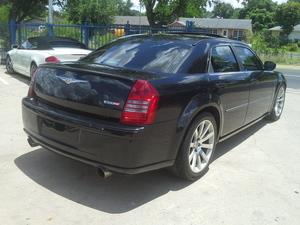 Chrysler 300C 2006 photo 8