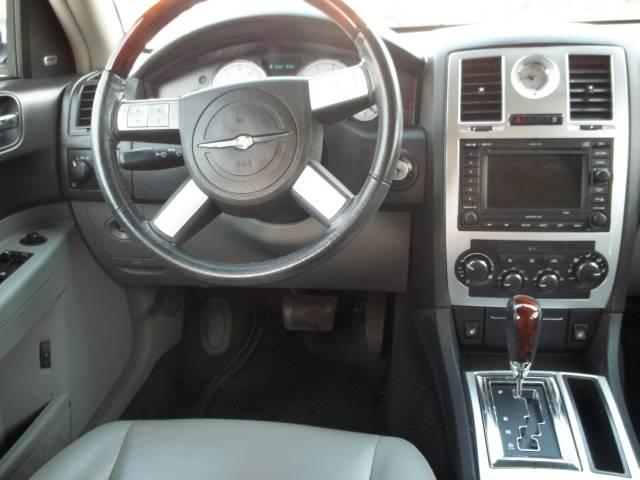 Chrysler 300C 2006 photo 3