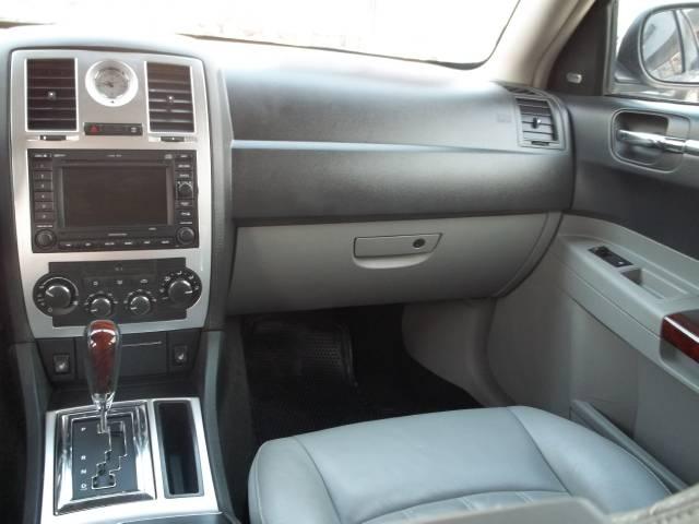 Chrysler 300C 2006 photo 5