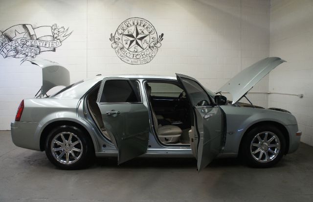 Chrysler 300C 2006 photo 22