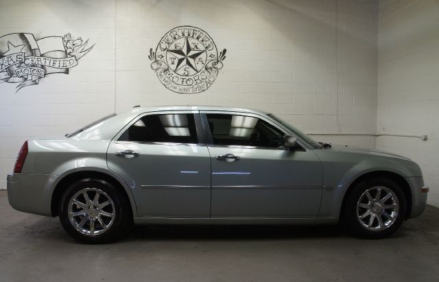 Chrysler 300C 2006 photo 23