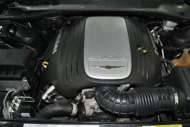 Chrysler 300C 2006 photo 13