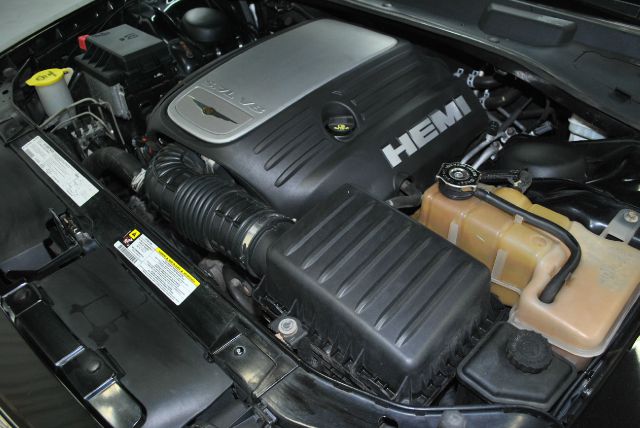 Chrysler 300C 2006 photo 16