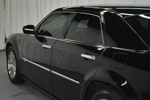 Chrysler 300C 2006 photo 53