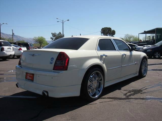 Chrysler 300C 2006 photo 1