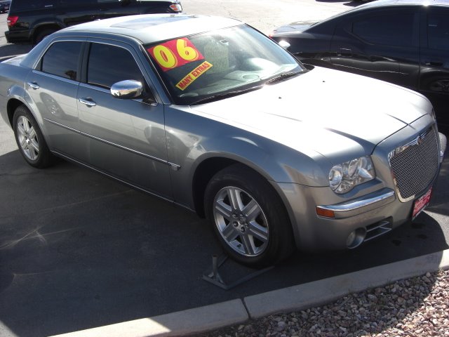 Chrysler 300C 2006 photo 3