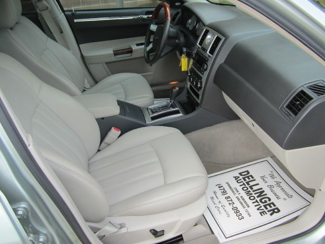 Chrysler 300C 2006 photo 2