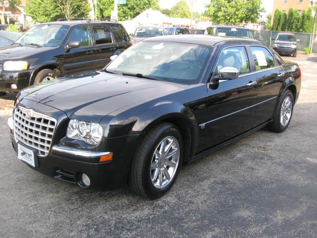 Chrysler 300C 2006 photo 2