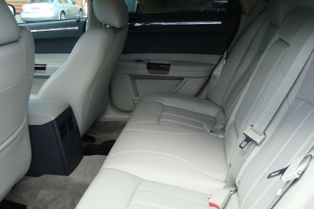 Chrysler 300C 2006 photo 4