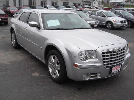 Chrysler 300C 2006 photo 16