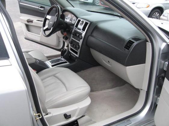 Chrysler 300C 2006 photo 6