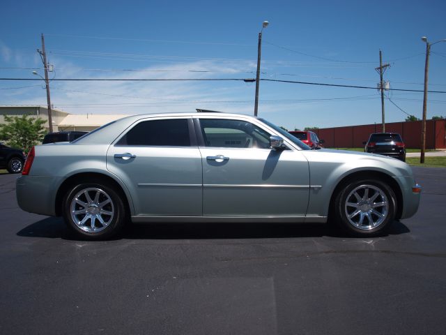 Chrysler 300C 2006 photo 4