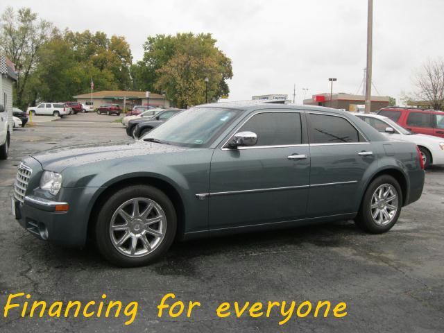 Chrysler 300C Regular Cab Sedan