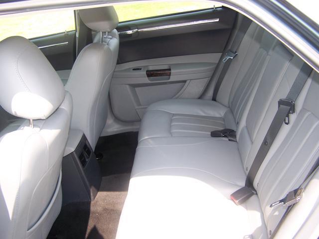 Chrysler 300C 2006 photo 1