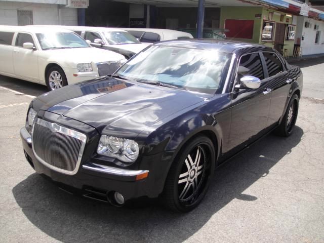 Chrysler 300C 2006 photo 1