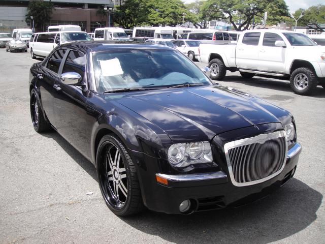 Chrysler 300C 2006 photo 2