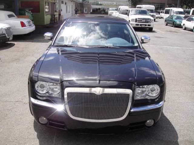 Chrysler 300C 2006 photo 3