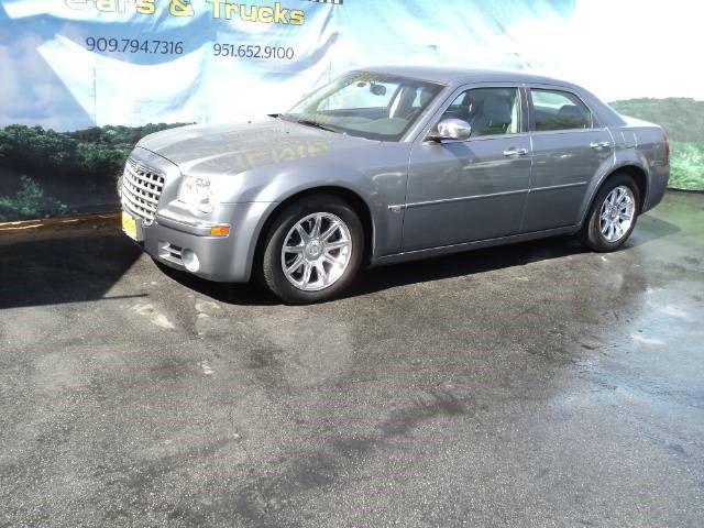 Chrysler 300C 2006 photo 2