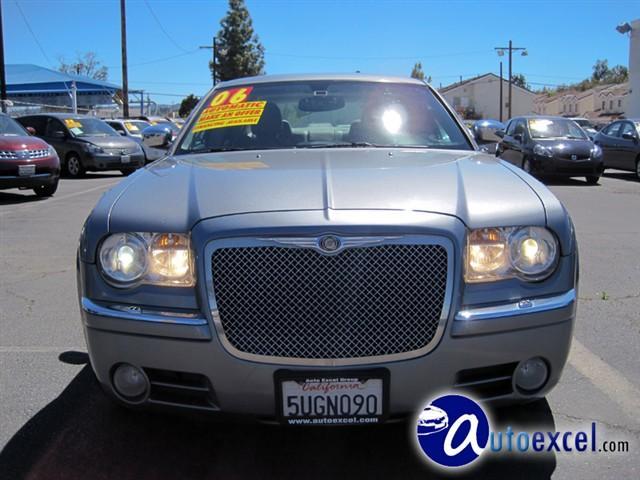 Chrysler 300C 2006 photo 1