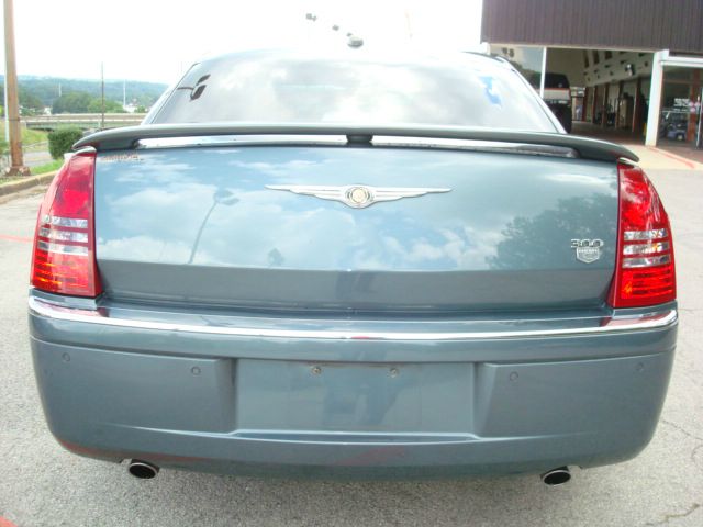 Chrysler 300C Regular Cab Sedan