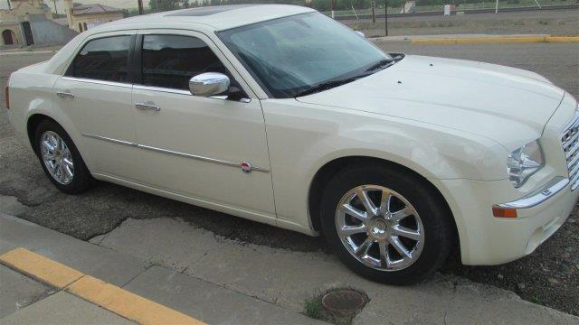 Chrysler 300C 2006 photo 2