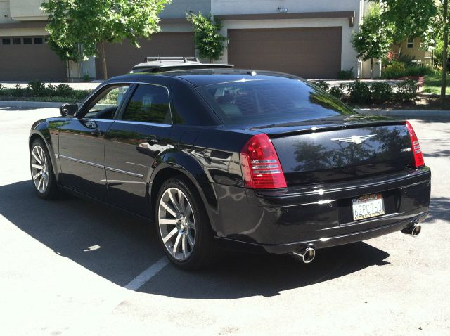 Chrysler 300C 2006 photo 23