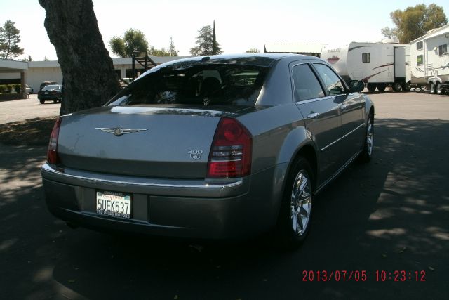 Chrysler 300C 2006 photo 3