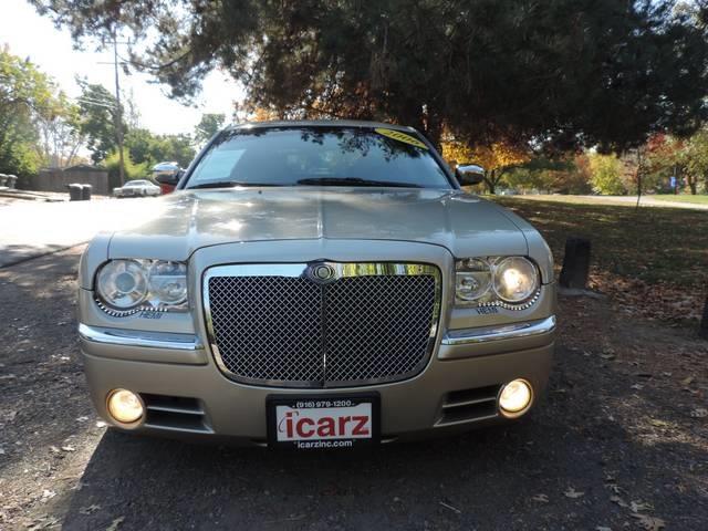 Chrysler 300C 2006 photo 2