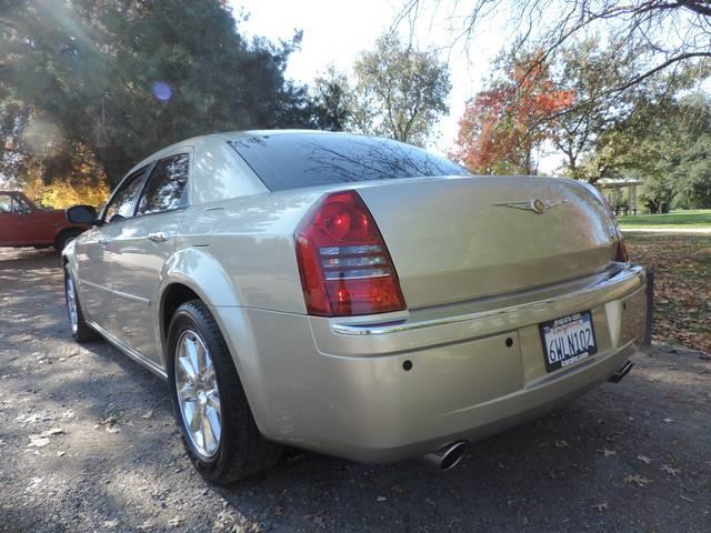 Chrysler 300C 2006 photo 3