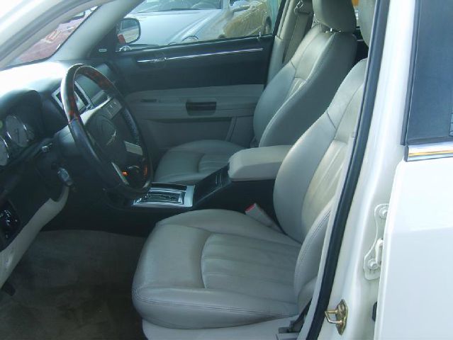 Chrysler 300C 2006 photo 4