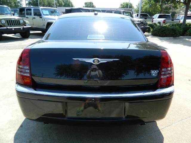 Chrysler 300C 2006 photo 3