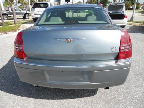 Chrysler 300C 2006 photo 3