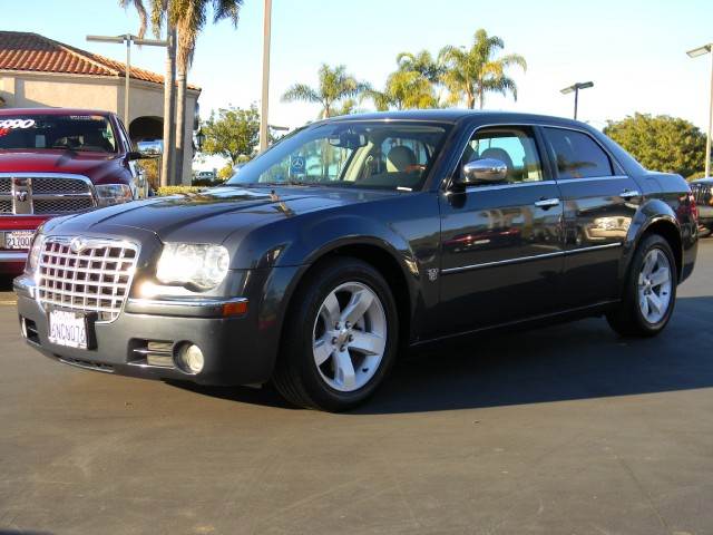 Chrysler 300C 2007 photo 2