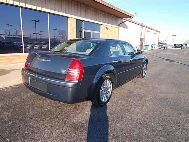 Chrysler 300C 2007 photo 2