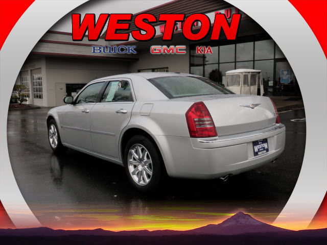 Chrysler 300C 2007 photo 2