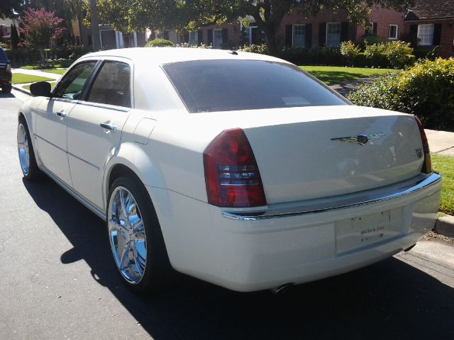 Chrysler 300C 2007 photo 2