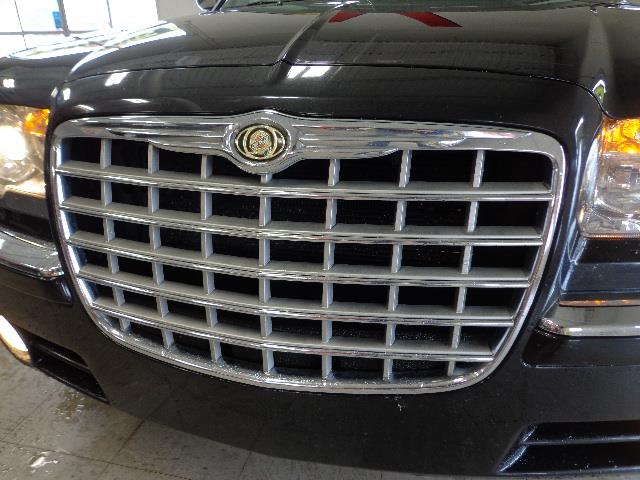 Chrysler 300C 2007 photo 19