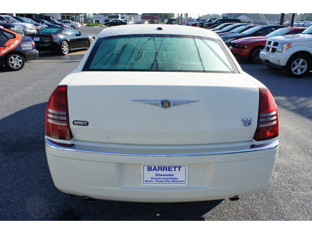 Chrysler 300C 2007 photo 3