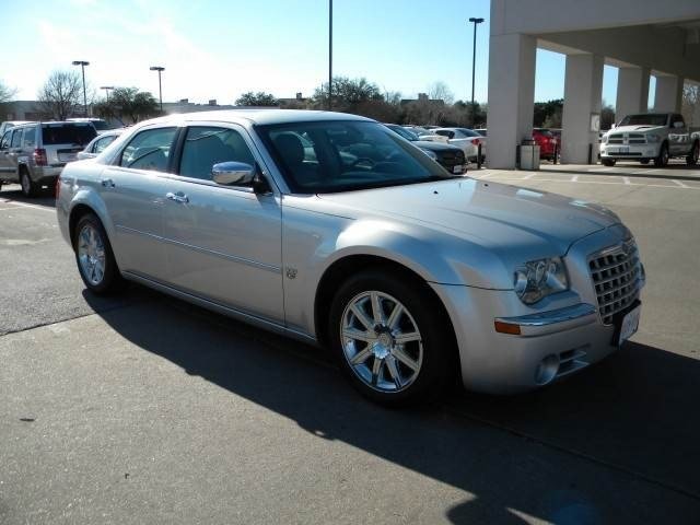 Chrysler 300C 2007 photo 2