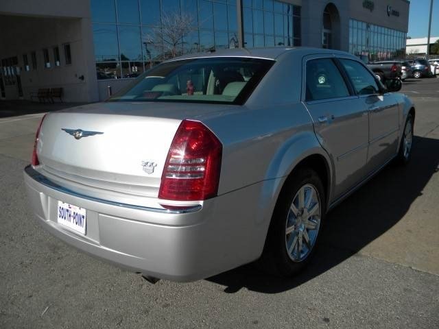 Chrysler 300C 2007 photo 4